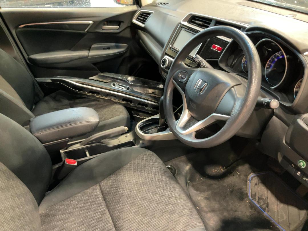 Photo '16' of Honda FIT 1.3G F Pack