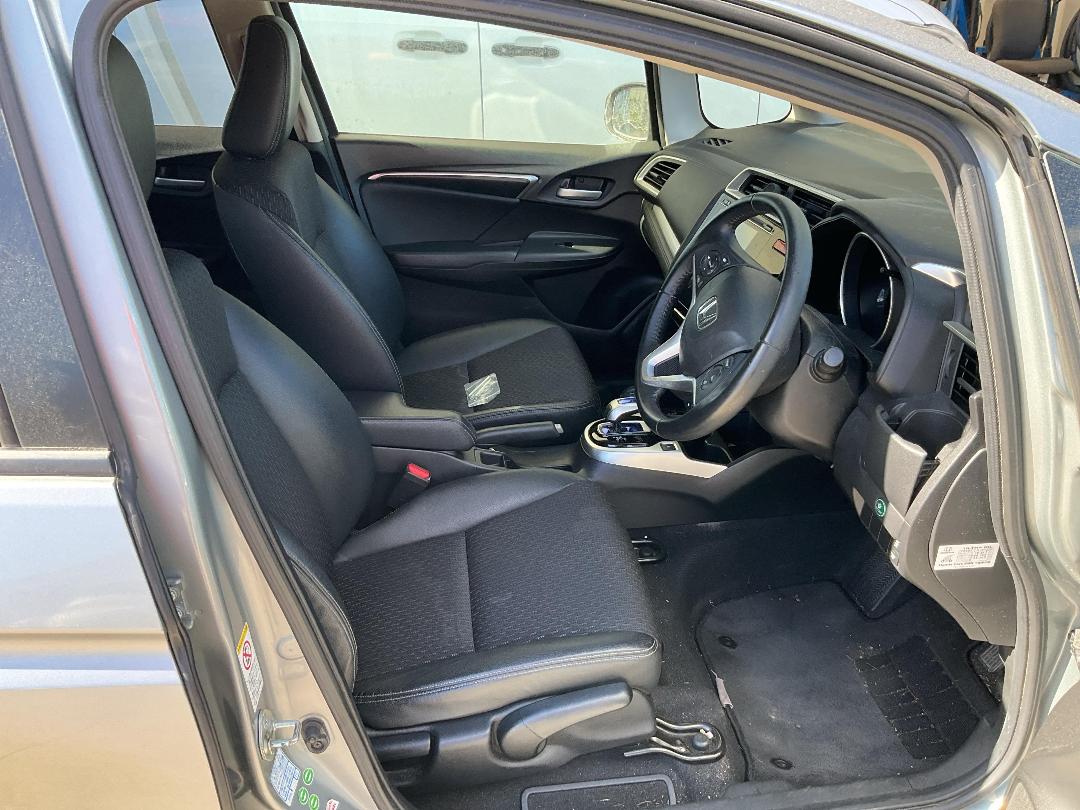 Photo '9' of Honda FIT Photo '9' of Honda FIT