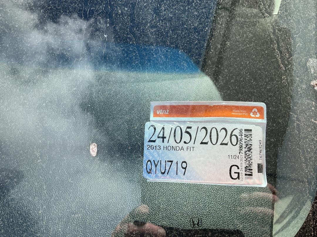 Photo '13' of Honda FIT Photo '13' of Honda FIT