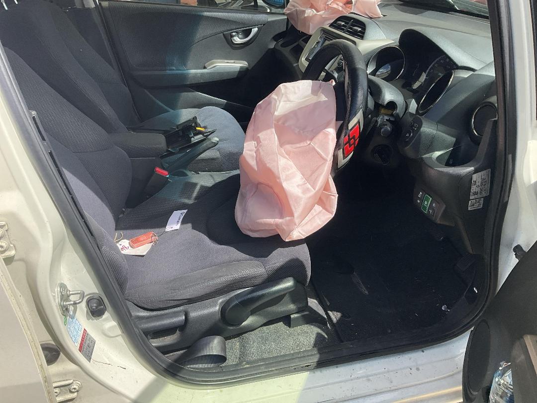 Photo '18' of Honda FIT Photo '18' of Honda FIT