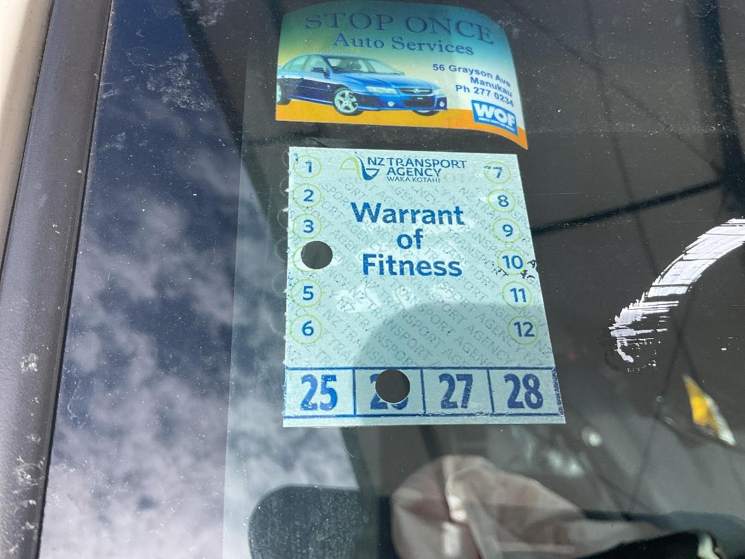 Photo '24' of Honda FIT Photo '24' of Honda FIT