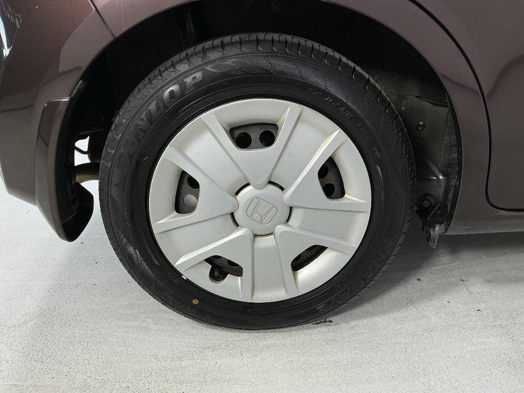 Photo '12' of Honda FIT