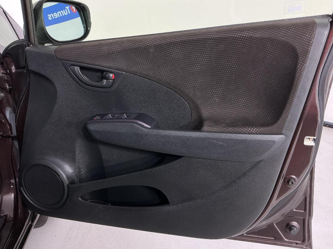 Photo '15' of Honda FIT