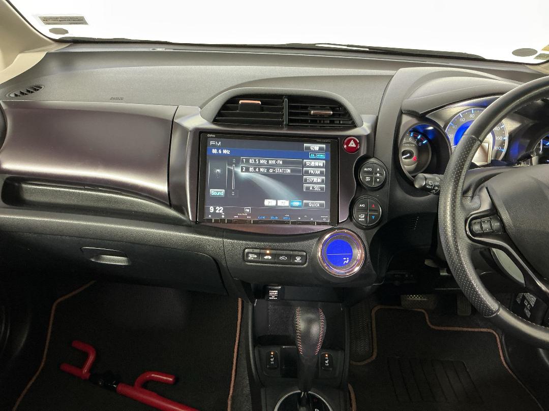 Photo '18' of Honda FIT