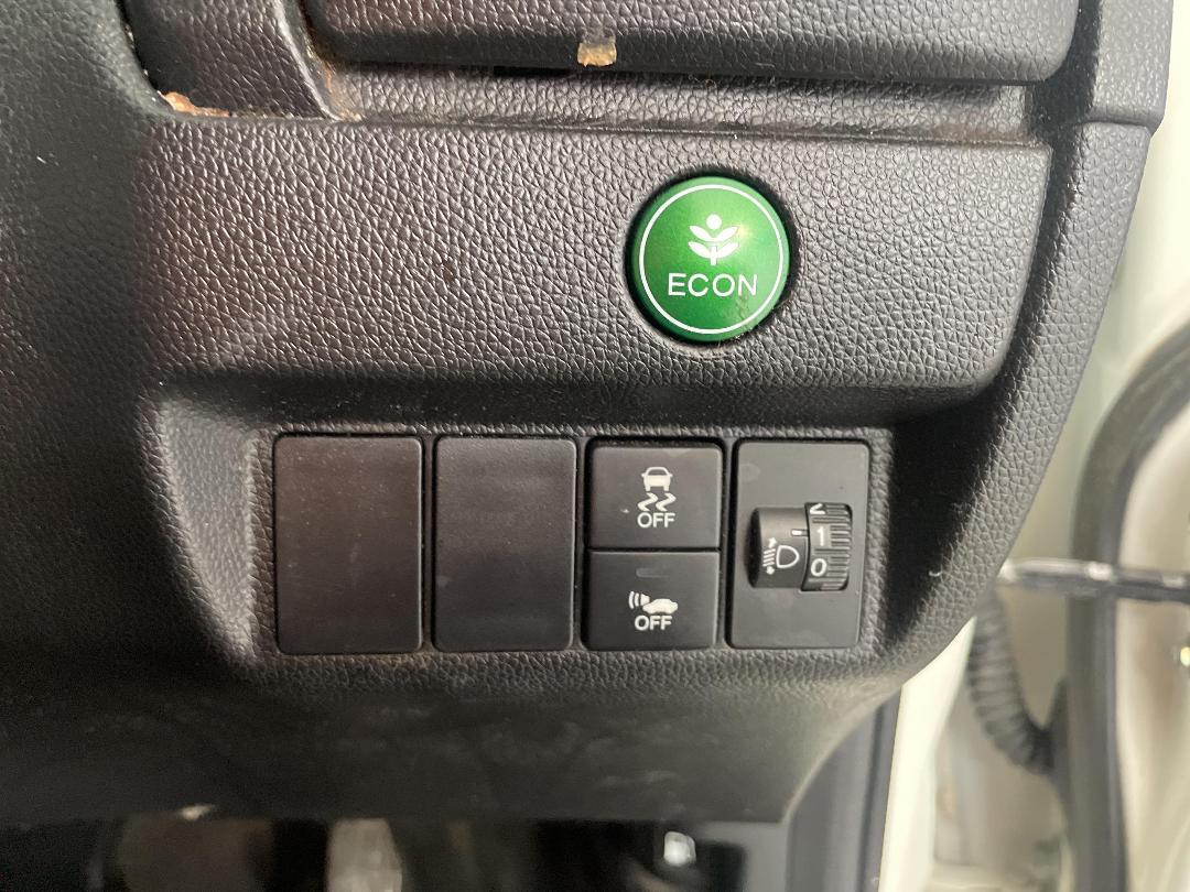 Photo '24' of Honda FIT