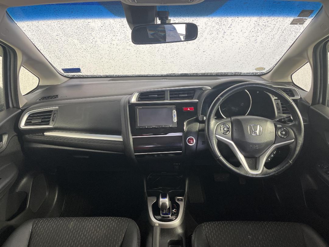 Photo '17' of Honda FIT Photo '17' of Honda FIT