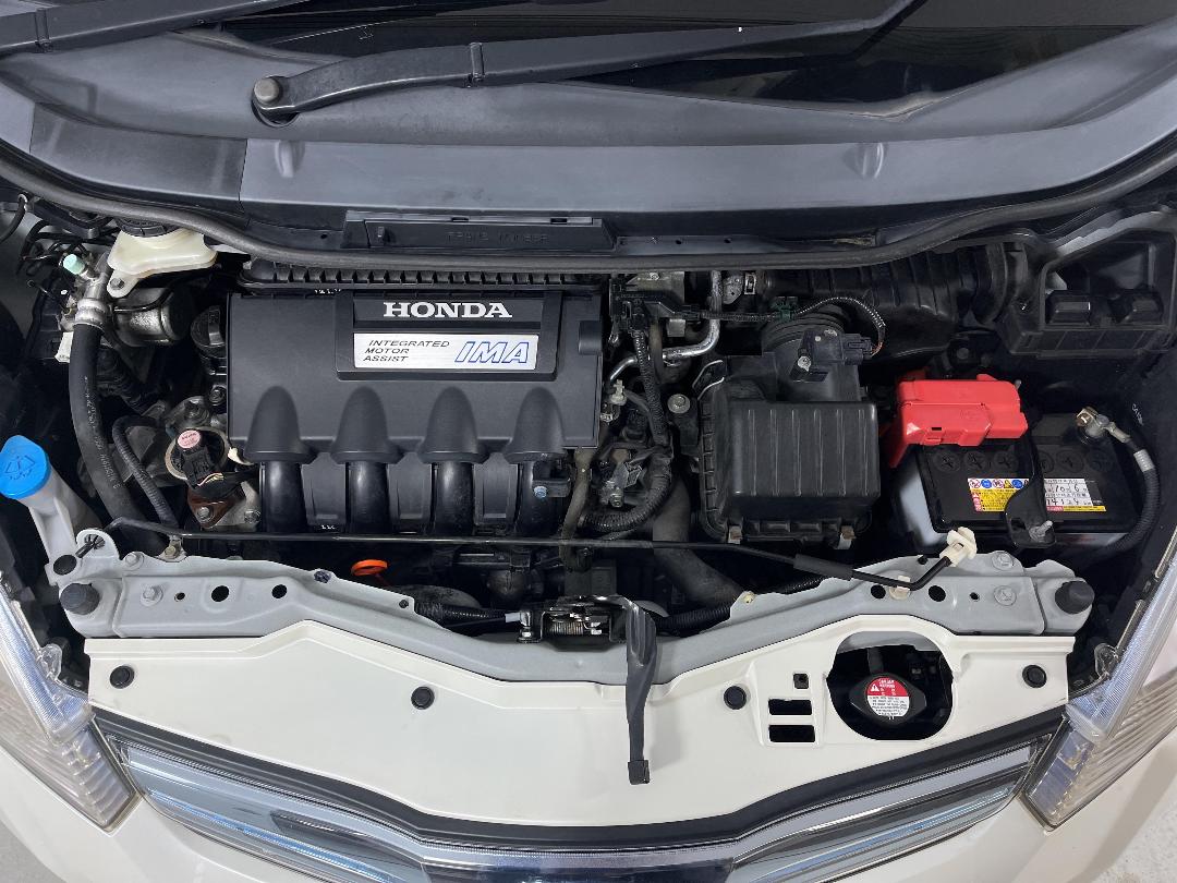 Photo '13' of Honda FIT