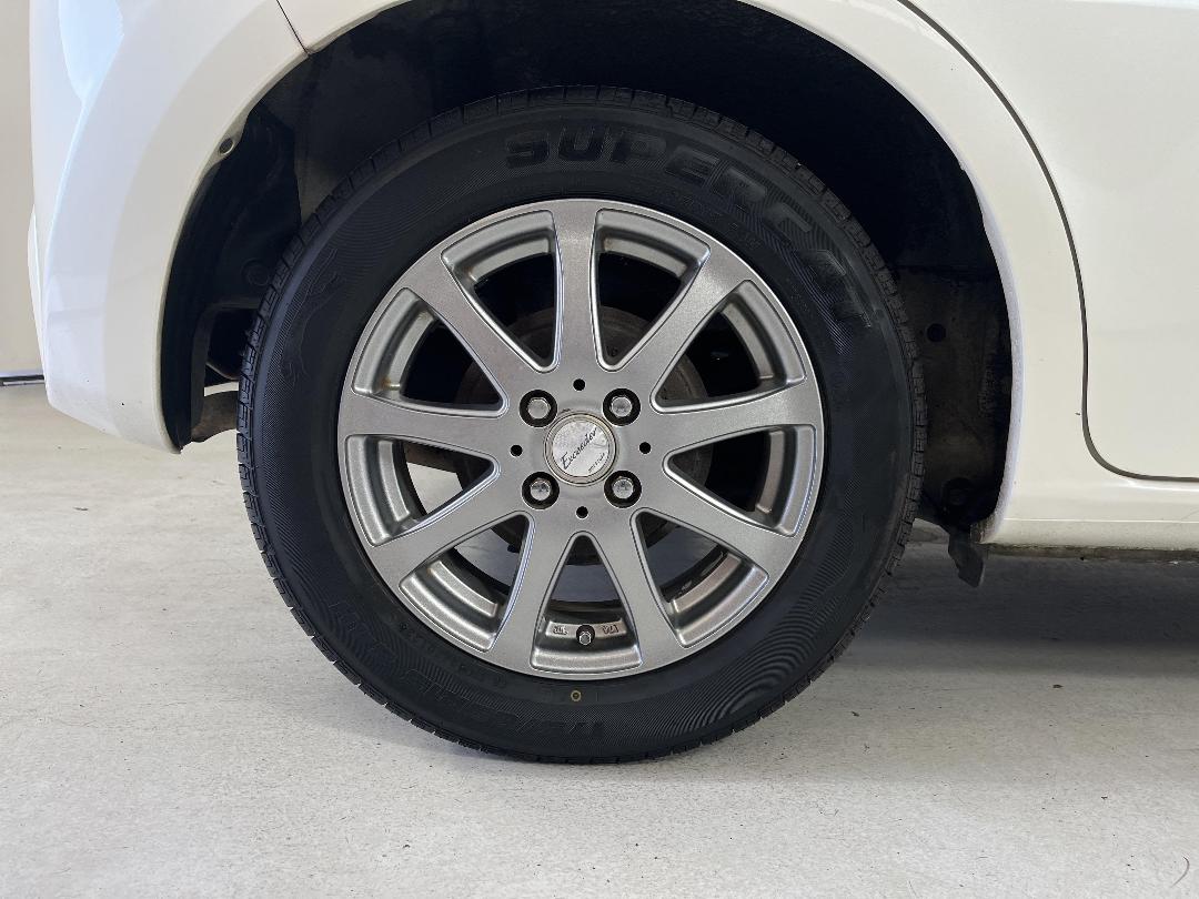 Photo '12' of Honda FIT