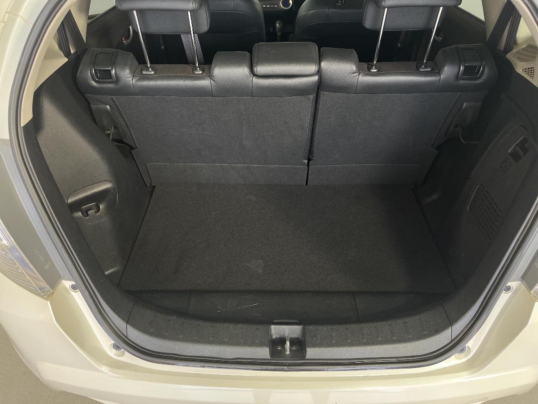 Photo '14' of Honda FIT