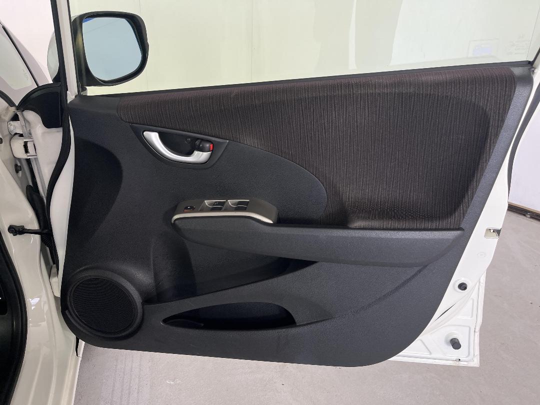 Photo '15' of Honda FIT