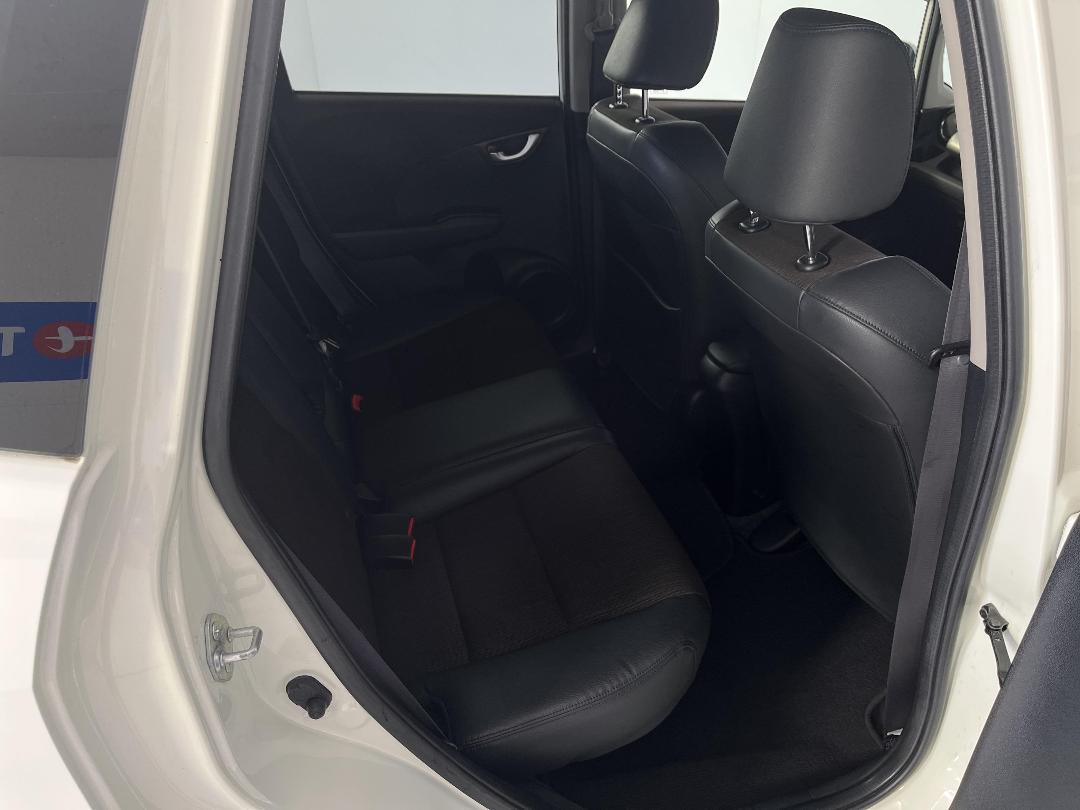 Photo '20' of Honda FIT