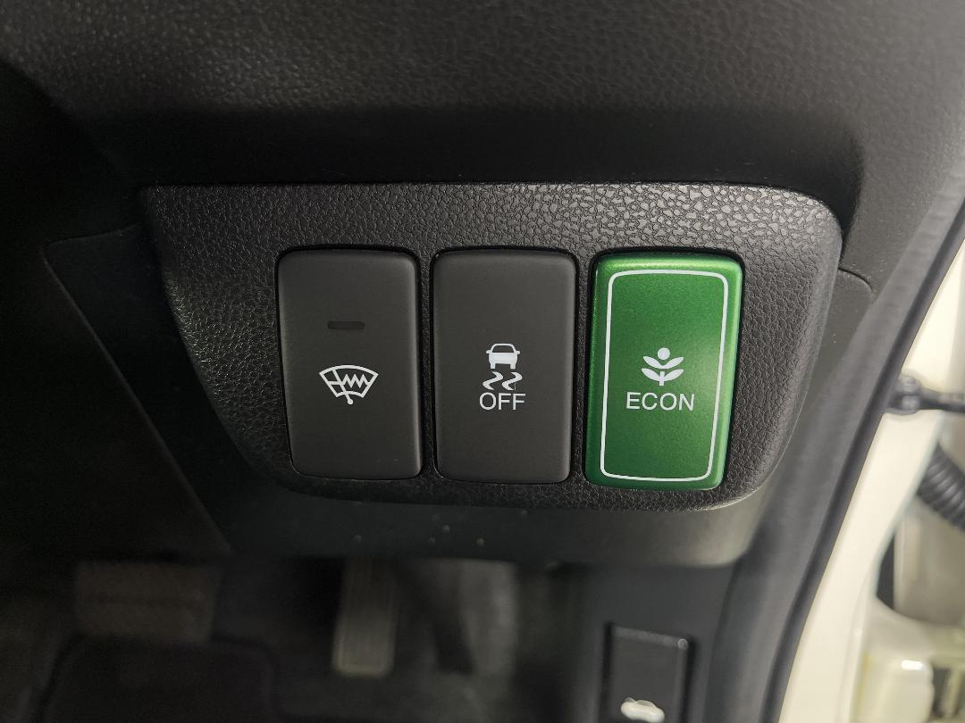 Photo '24' of Honda FIT