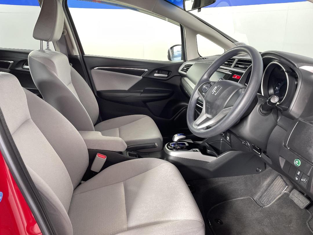 Photo '16' of Honda FIT