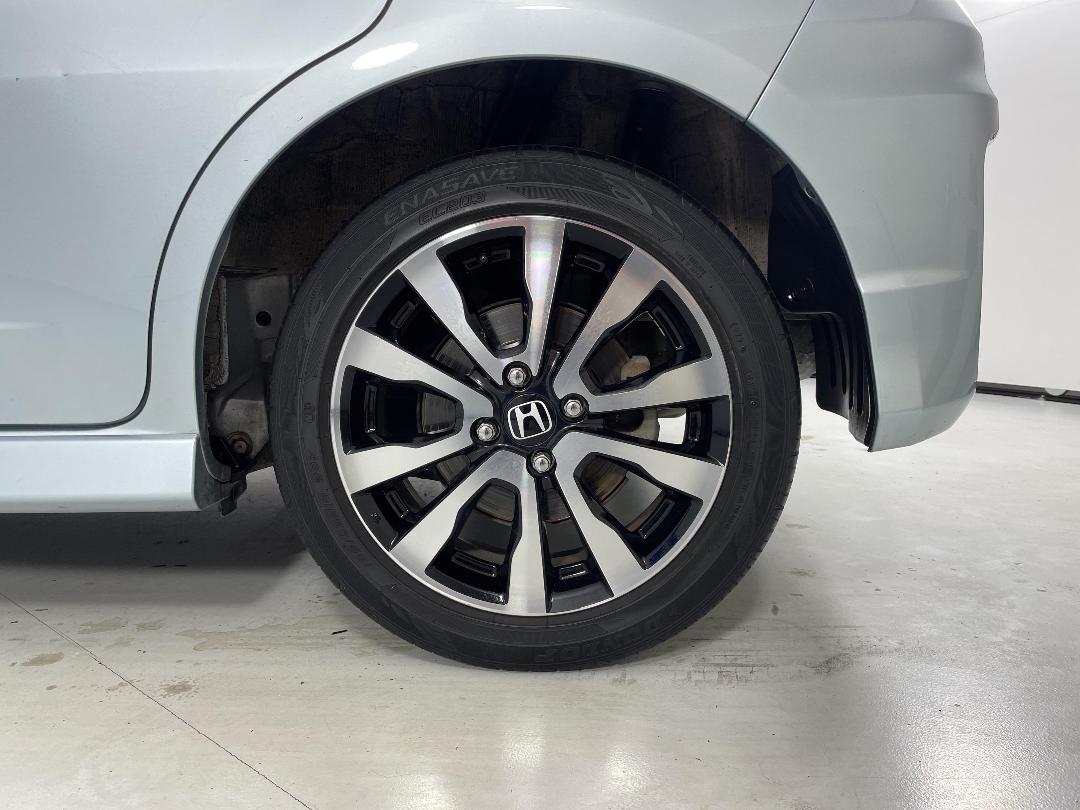 Photo '11' of Honda FIT