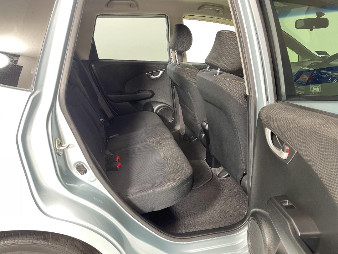 Photo '20' of Honda FIT