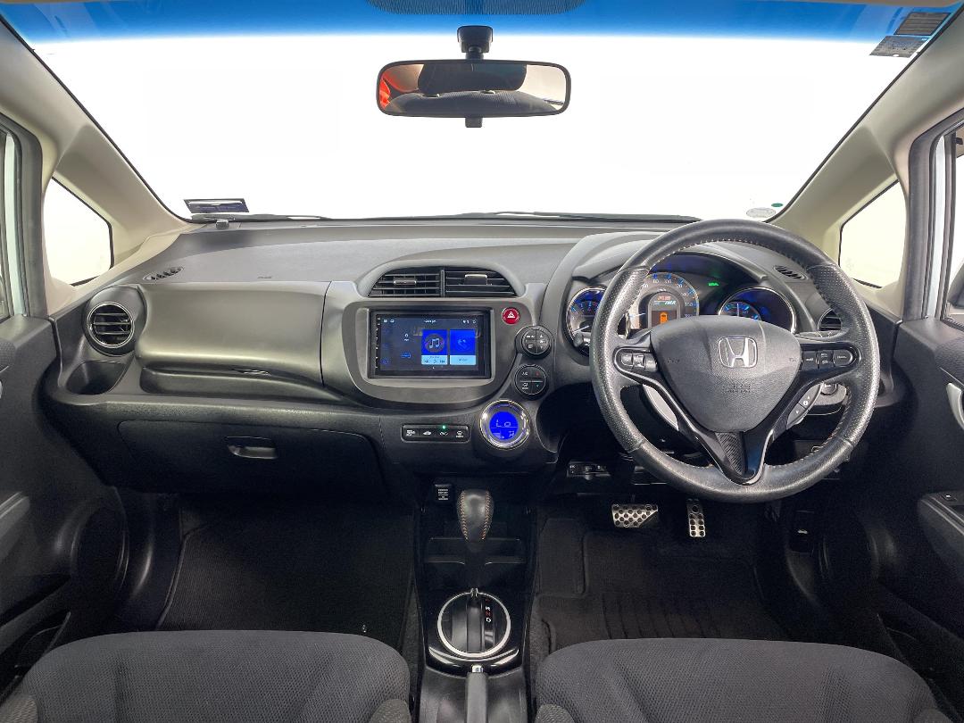 Photo '17' of Honda FIT