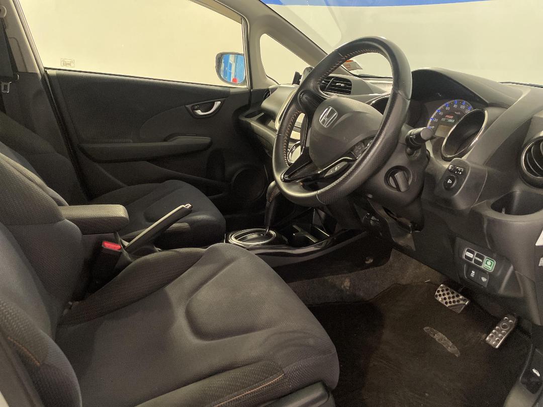 Photo '16' of Honda FIT