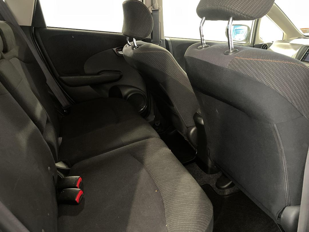 Photo '20' of Honda FIT