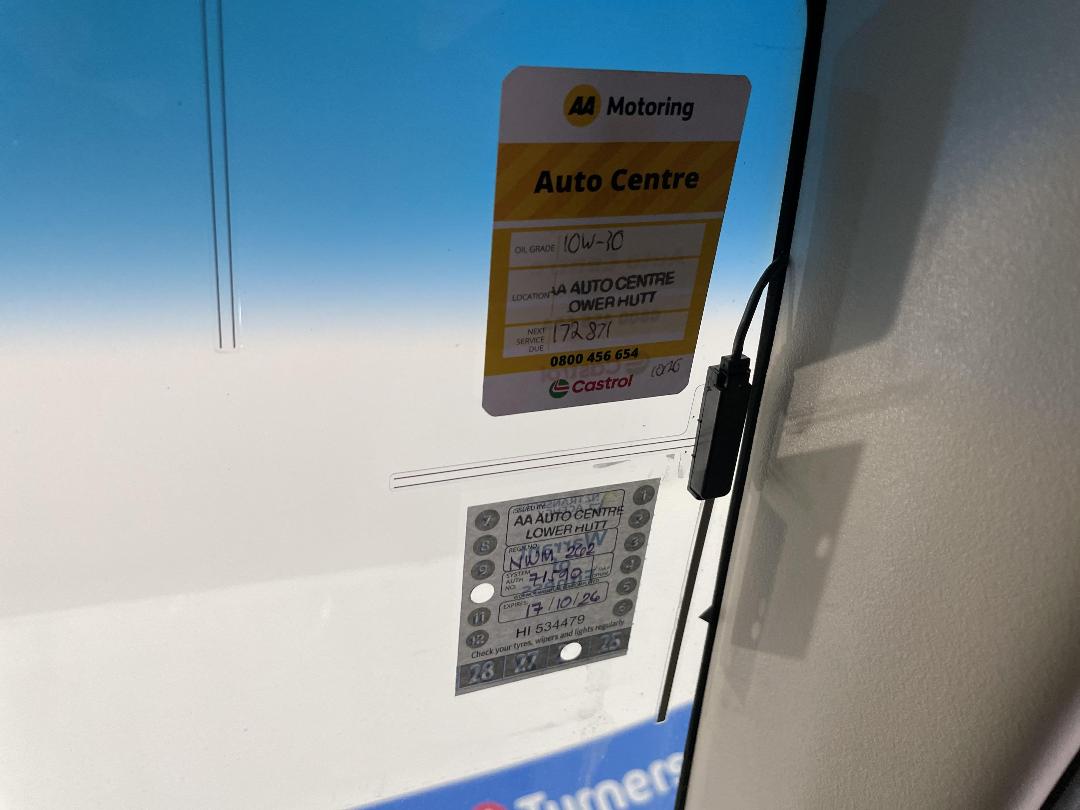 Photo '27' of Honda FIT