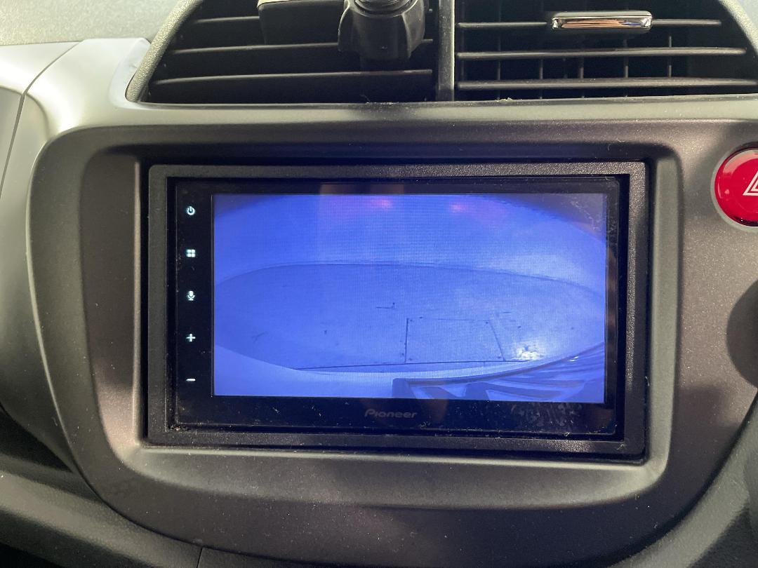 Photo '32' of Honda FIT