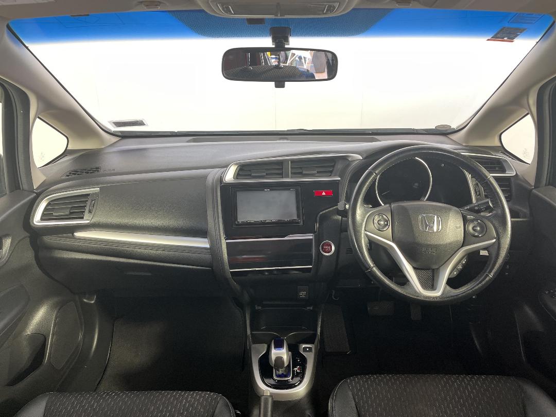 Photo '17' of Honda FIT Photo '17' of Honda FIT
