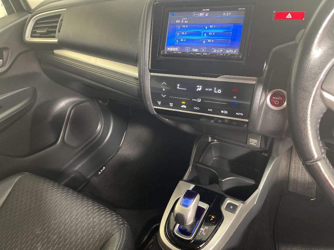 Photo '18' of Honda FIT Photo '18' of Honda FIT