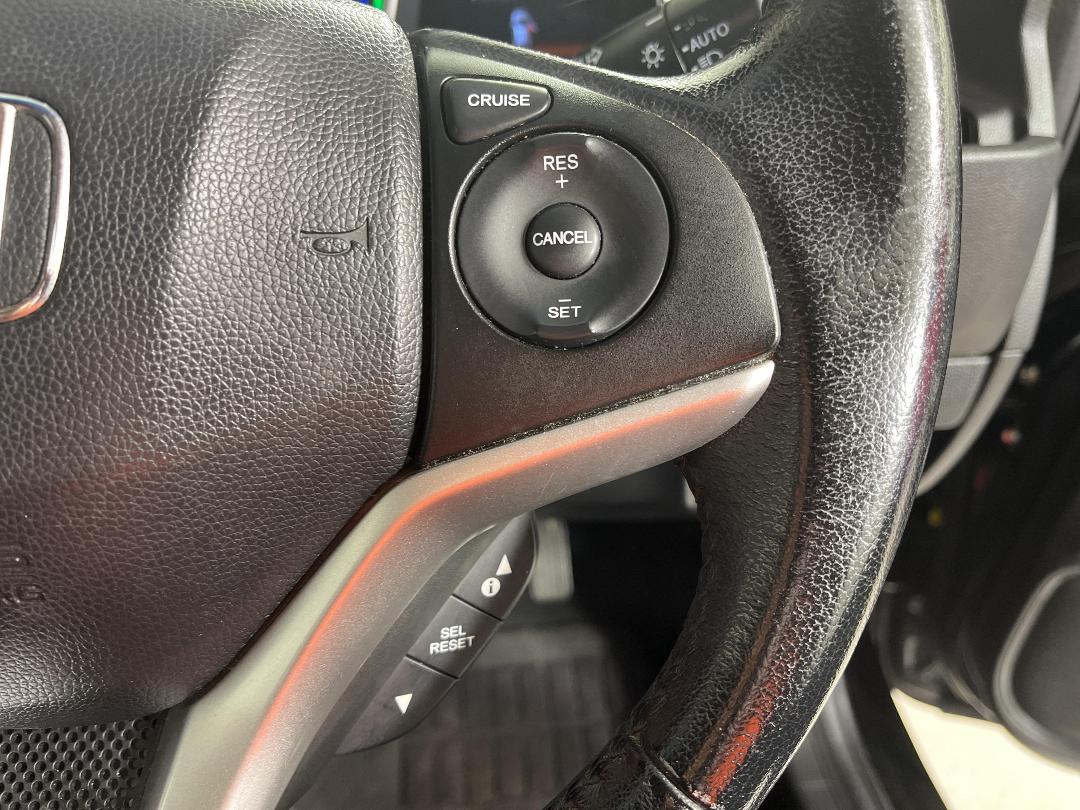 Photo '25' of Honda FIT Photo '25' of Honda FIT