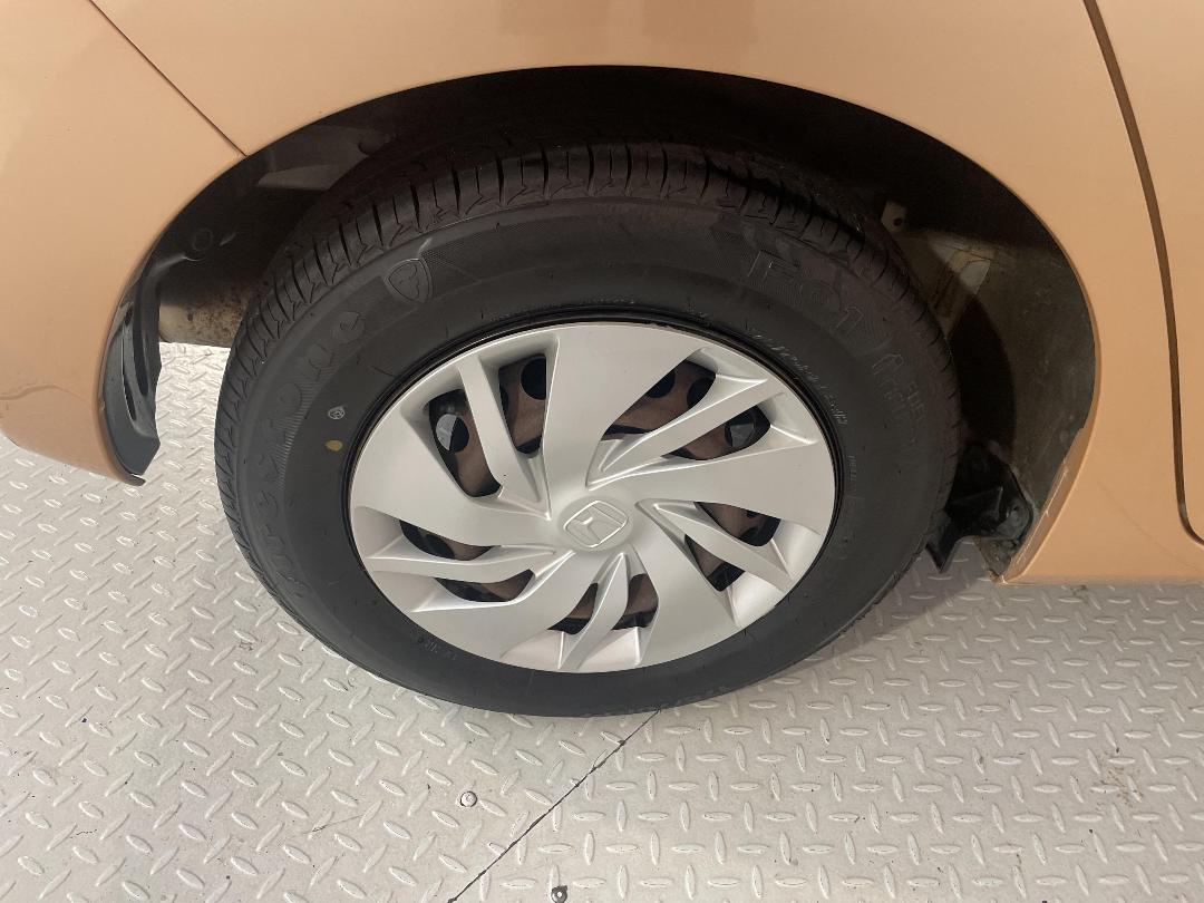 Photo '12' of Honda FIT Photo '12' of Honda FIT