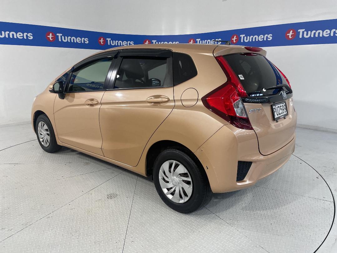 Photo '5' of Honda FIT Photo '5' of Honda FIT