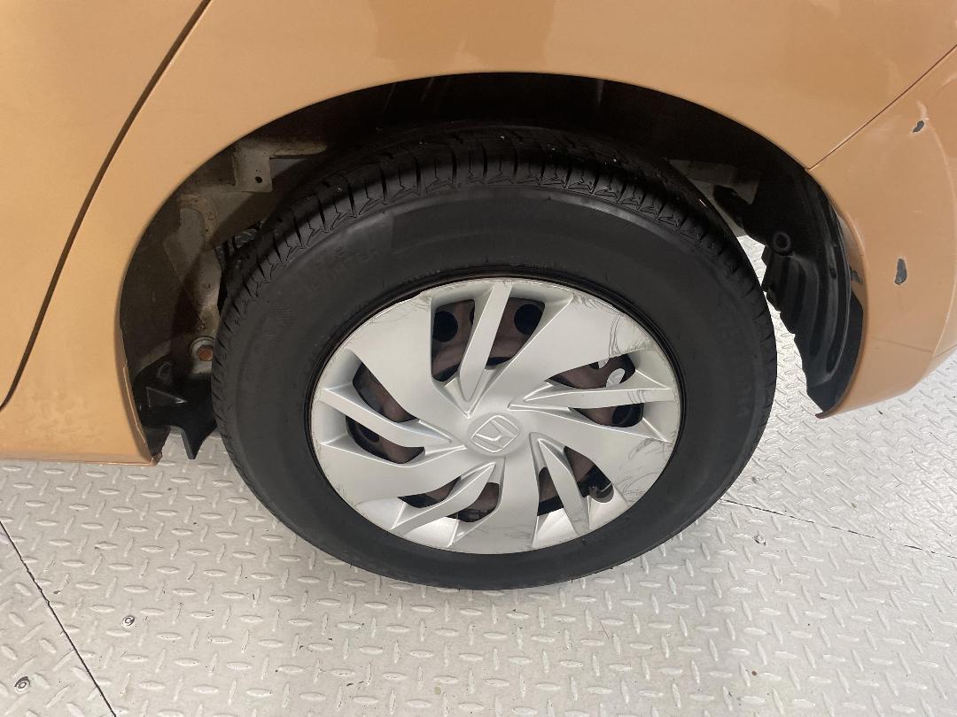 Photo '11' of Honda FIT Photo '11' of Honda FIT