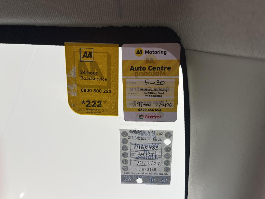 Photo '25' of Honda FIT Photo '25' of Honda FIT