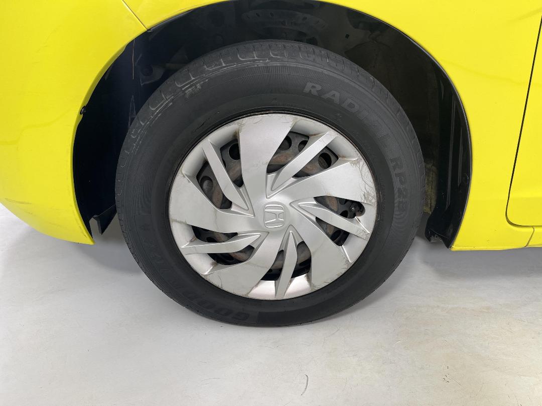 Photo '10' of Honda FIT