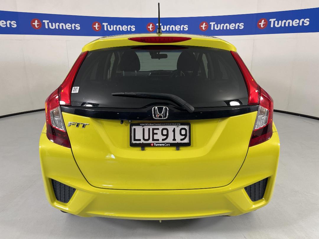 Photo '6' of Honda FIT