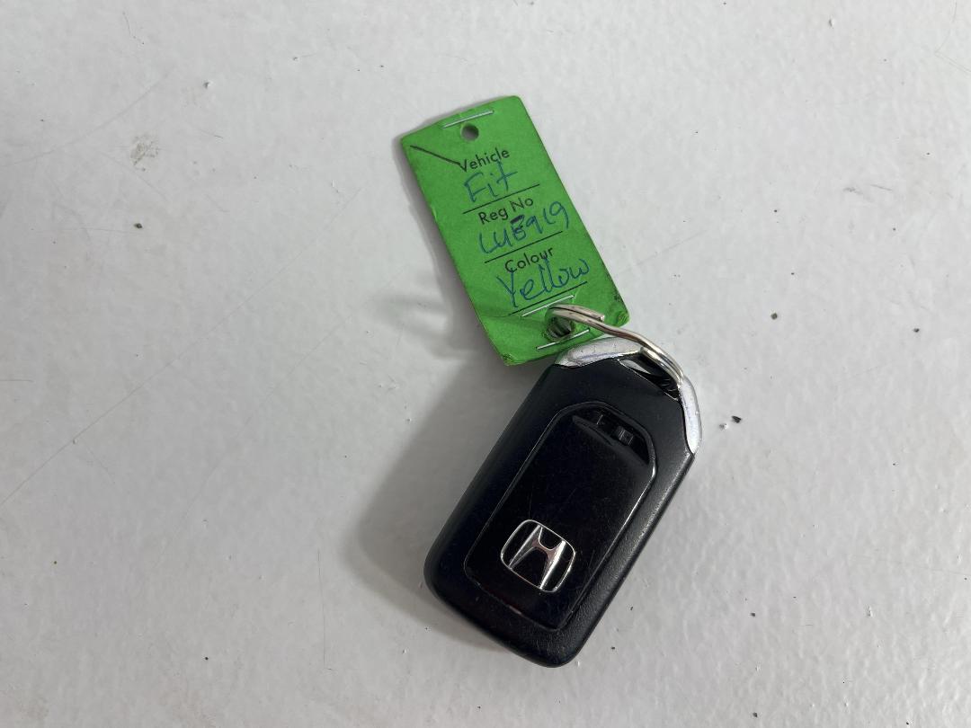 Photo '22' of Honda FIT