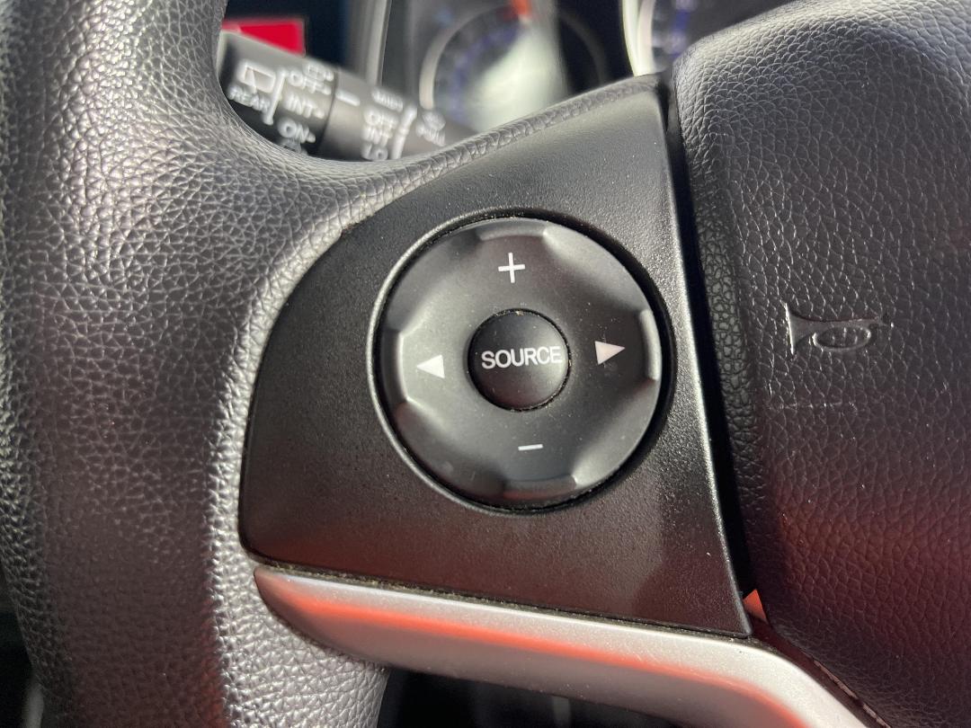 Photo '25' of Honda FIT