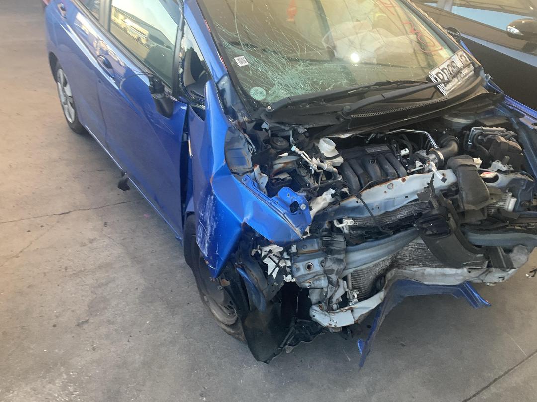 Photo '4' of Honda FIT Hybrid