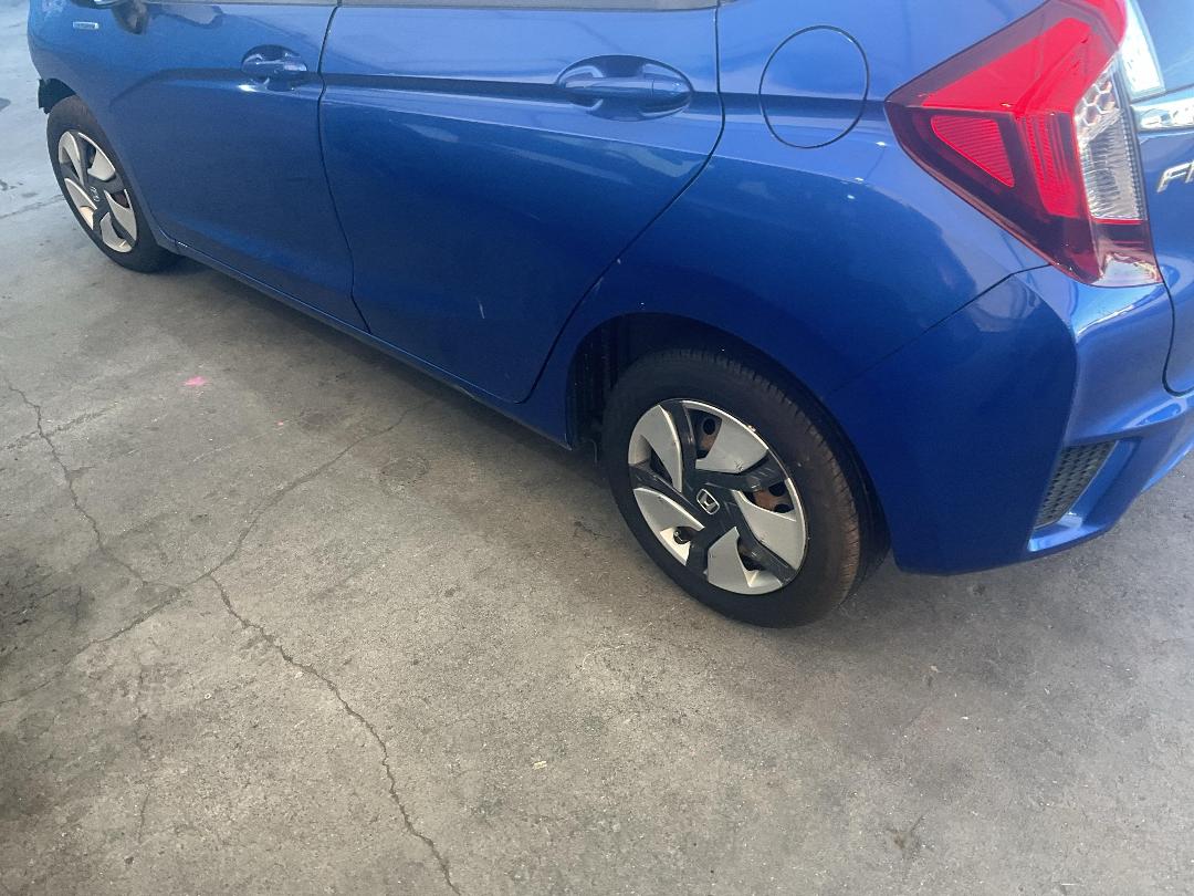 Photo '12' of Honda FIT Hybrid