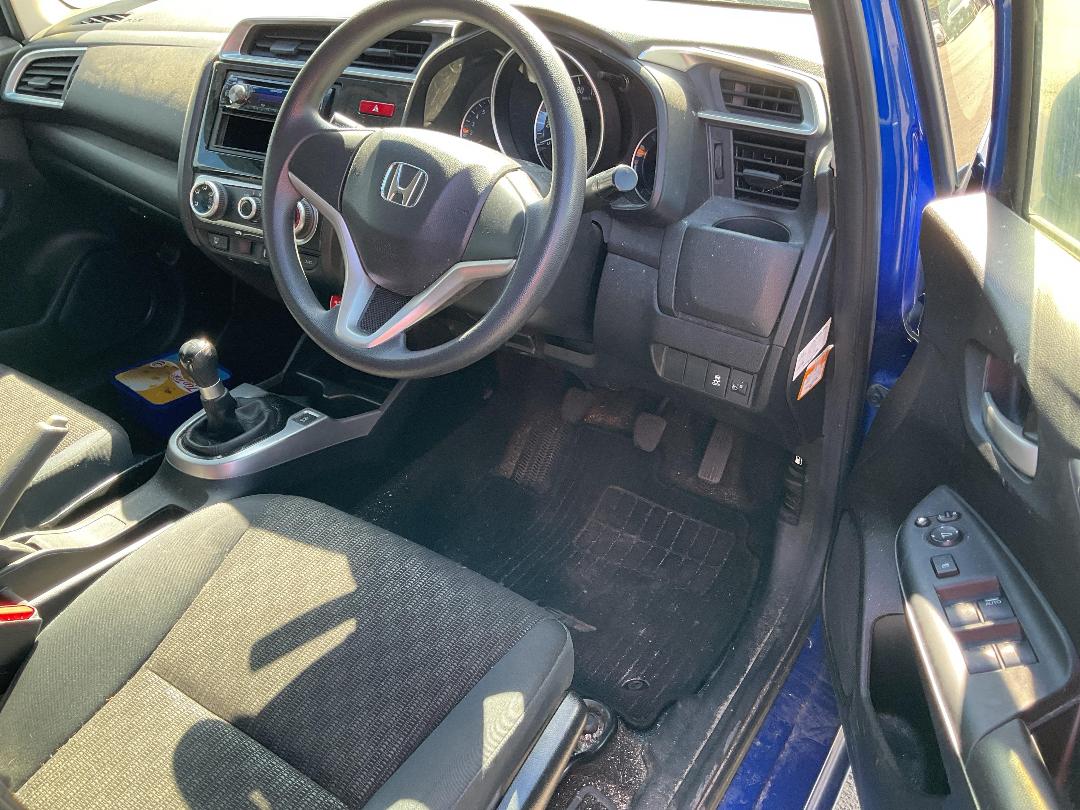 Photo '12' of Honda FIT