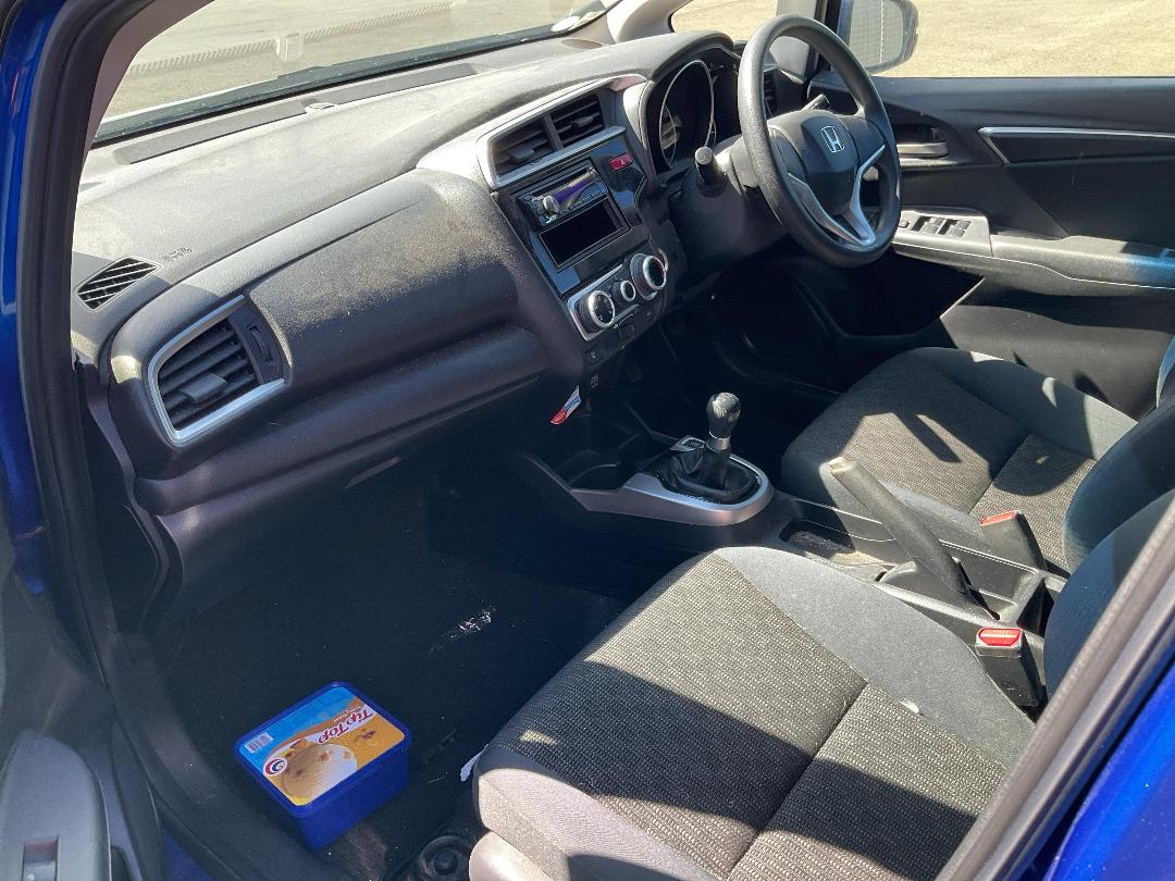 Photo '17' of Honda FIT