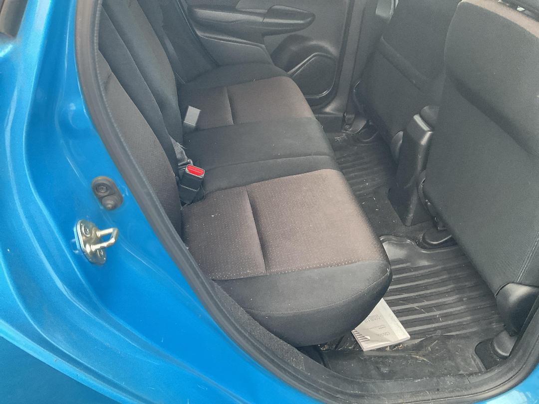 Photo '15' of Honda FIT