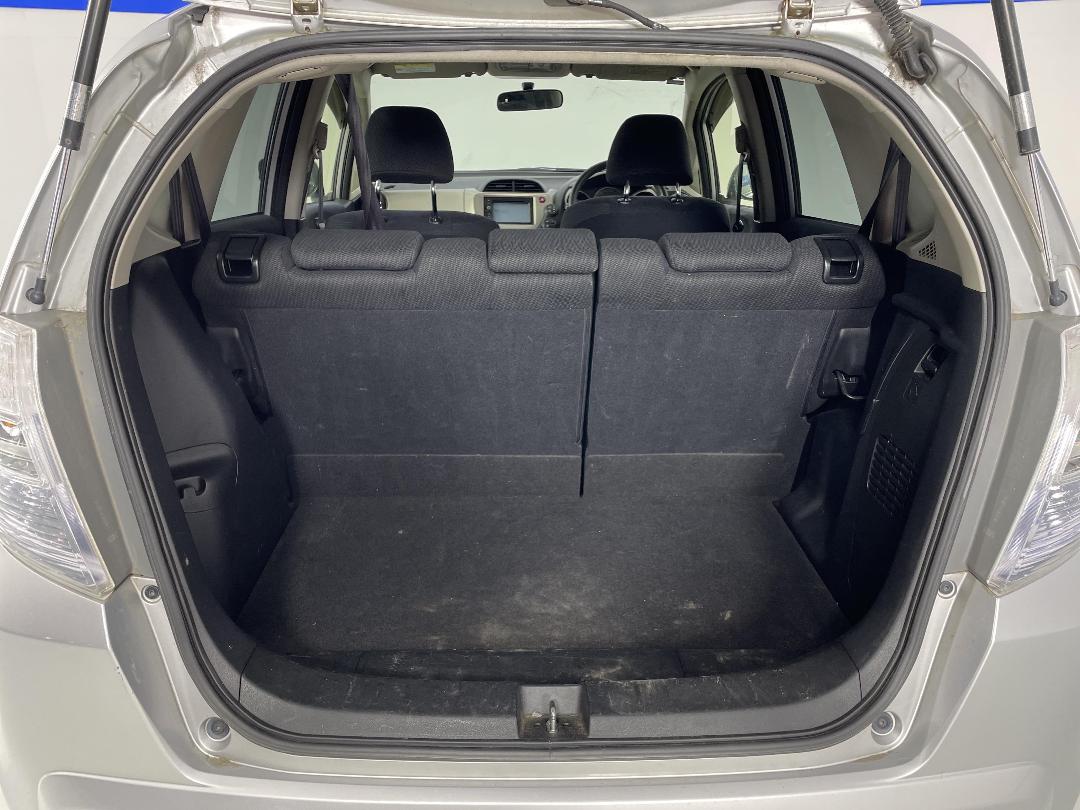 Photo '14' of Honda FIT