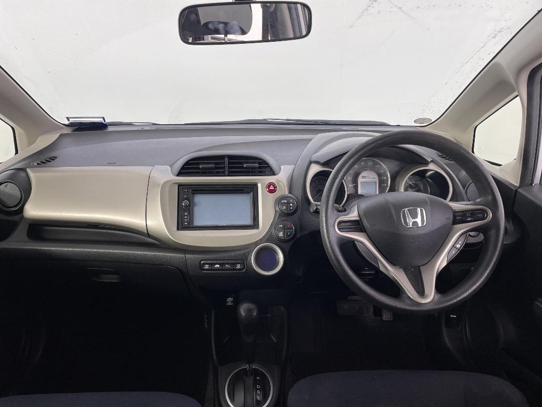 Photo '17' of Honda FIT