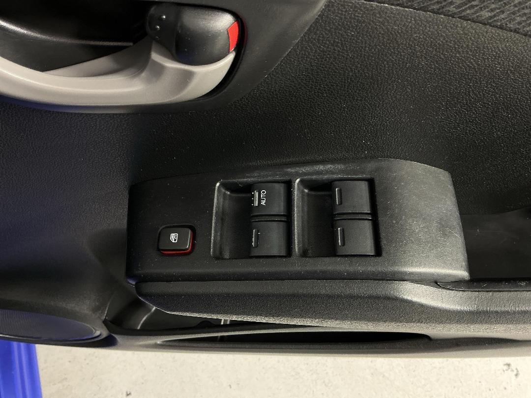 Photo '24' of Honda FIT