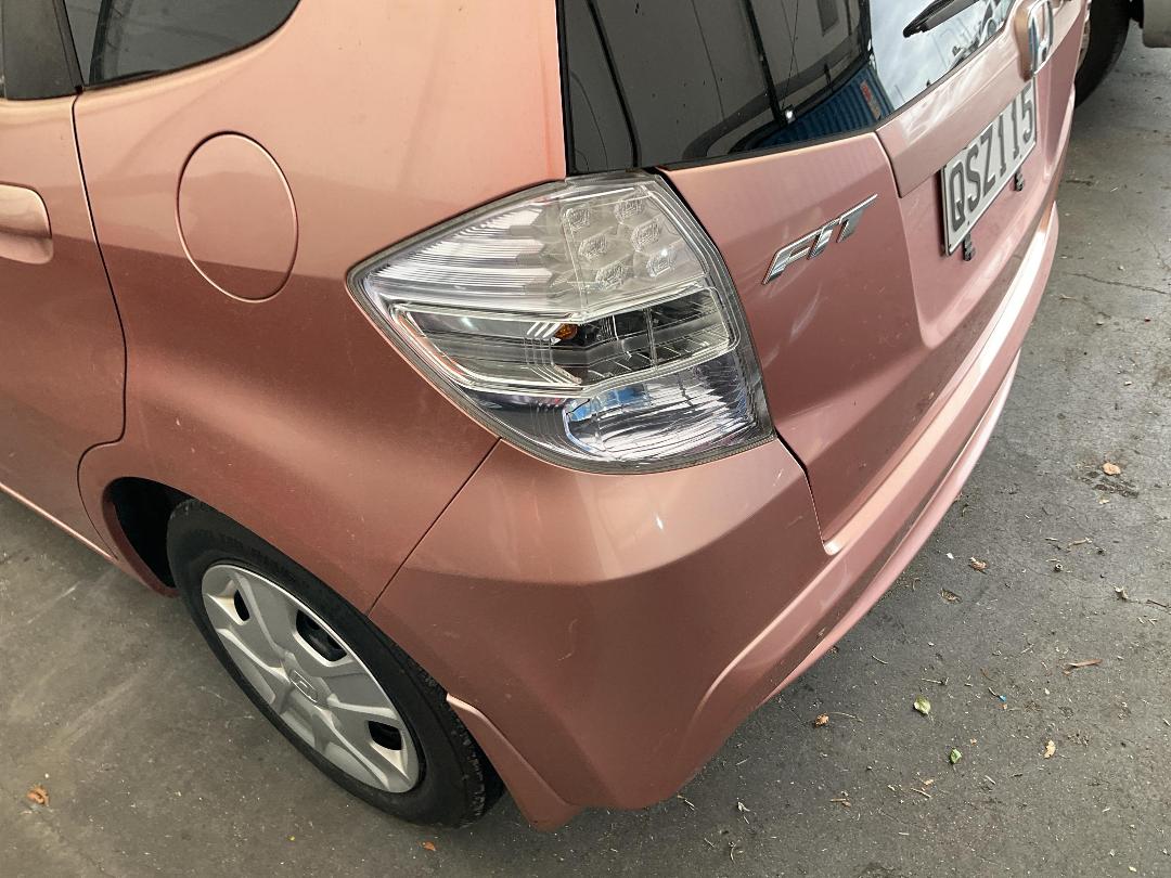 Photo '10' of Honda FIT