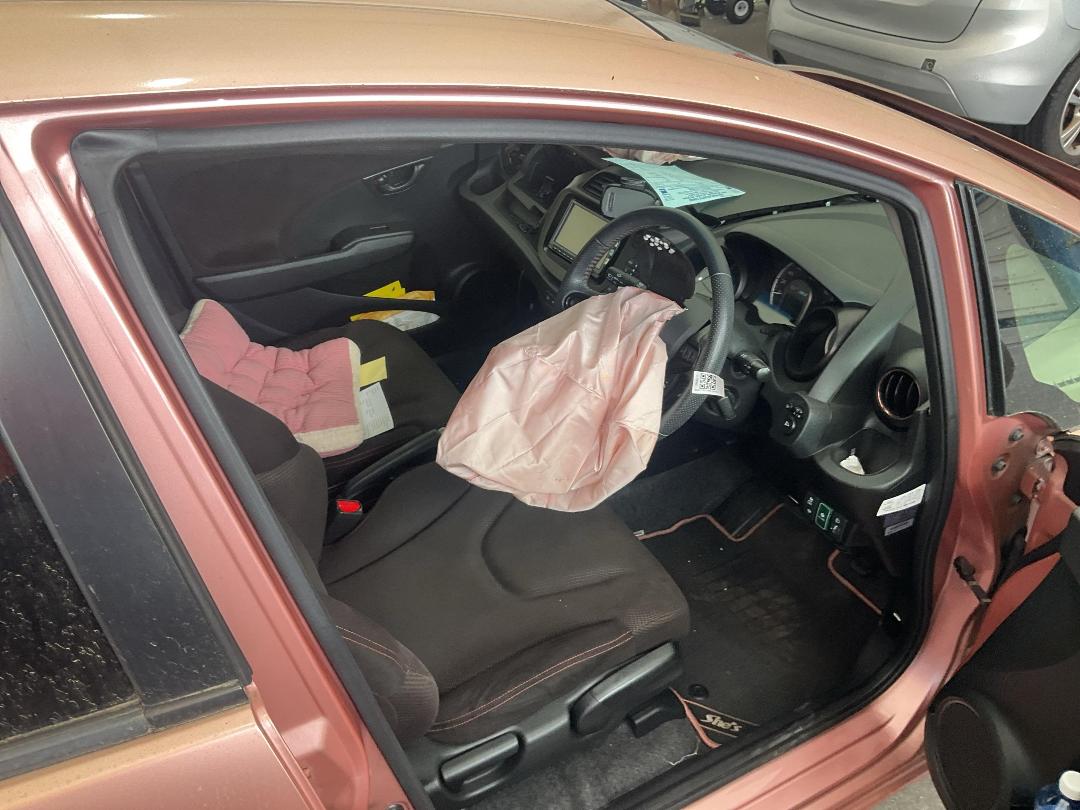 Photo '16' of Honda FIT