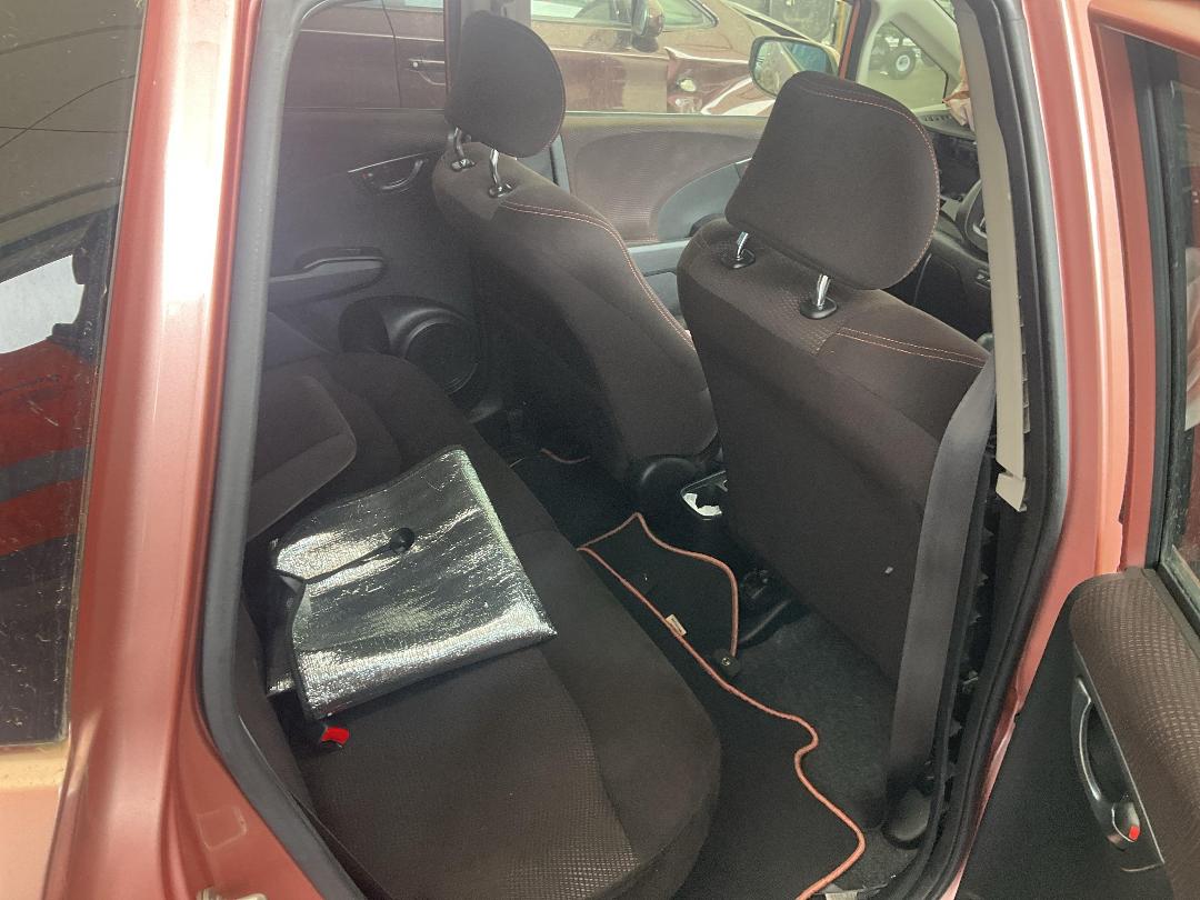 Photo '17' of Honda FIT