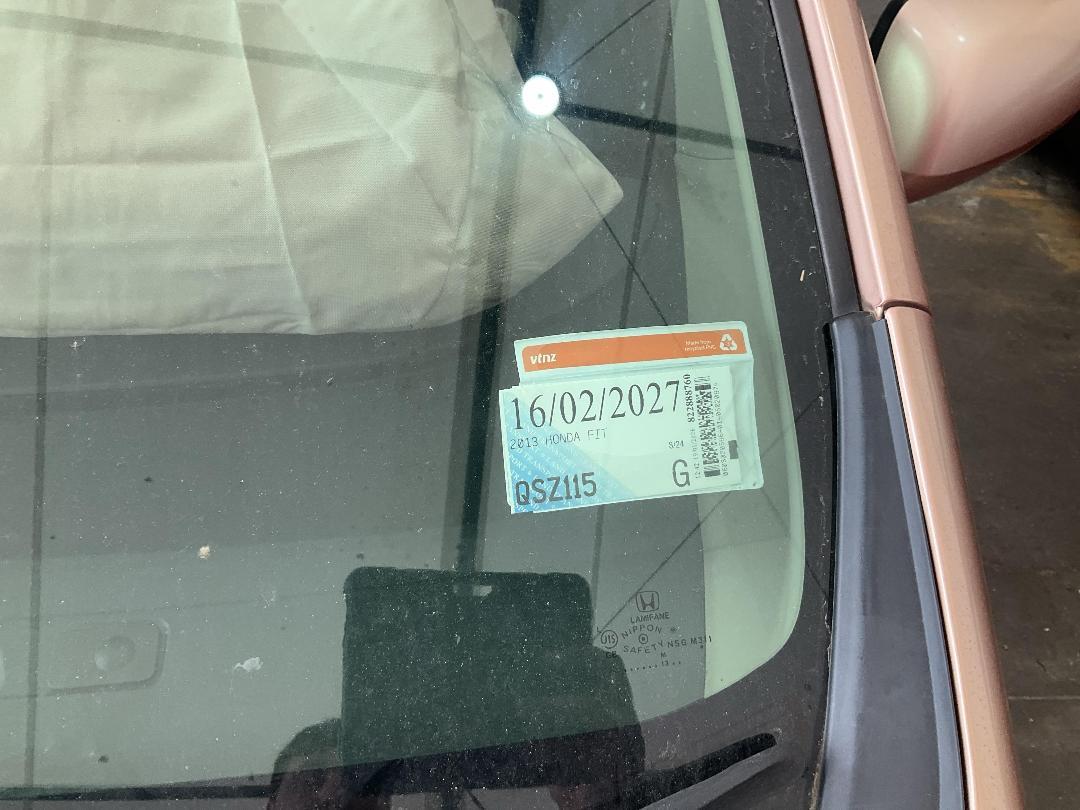 Photo '21' of Honda FIT