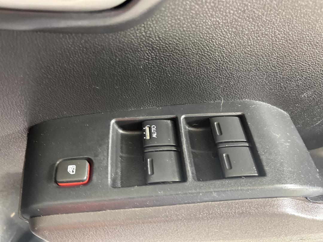 Photo '25' of Honda FIT Shuttle