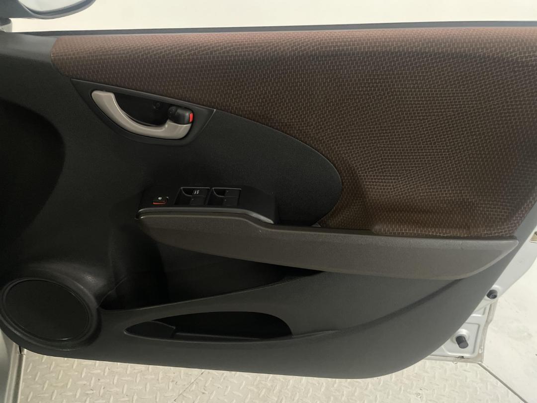 Used Honda FIT Shuttle 2013 Wellington Porirua at Turners Cars