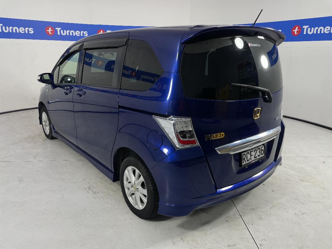 Photo '5' of Honda Freed